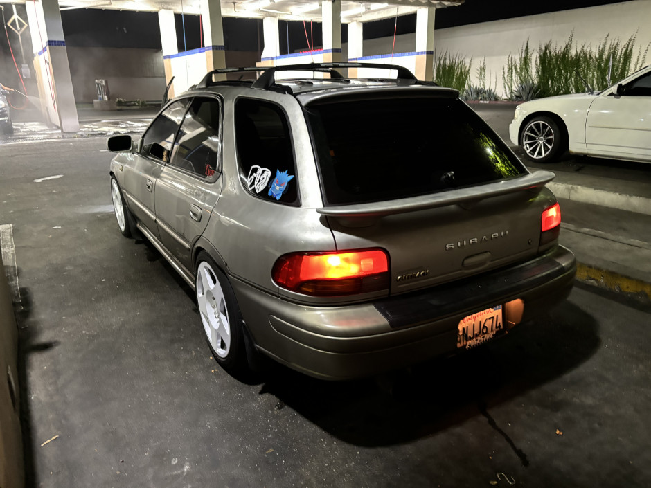 Jose J's 2000 Impreza Outback Sport