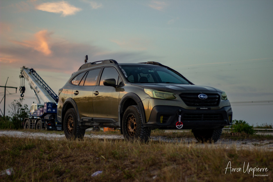 Aaron  Umpierre's 2021 Outback Premium 2.5L 